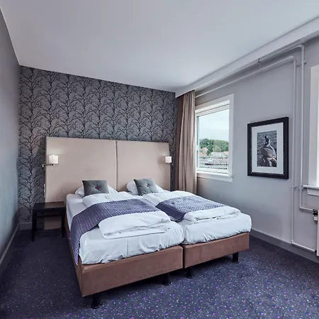 מלון Hotel Cabinn Vejle וייל