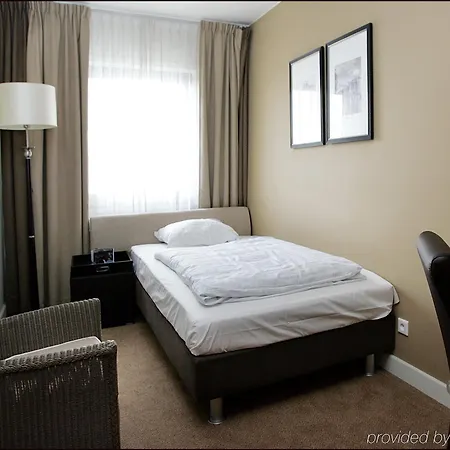 Hotel Cabinn Vejle 2* וייל